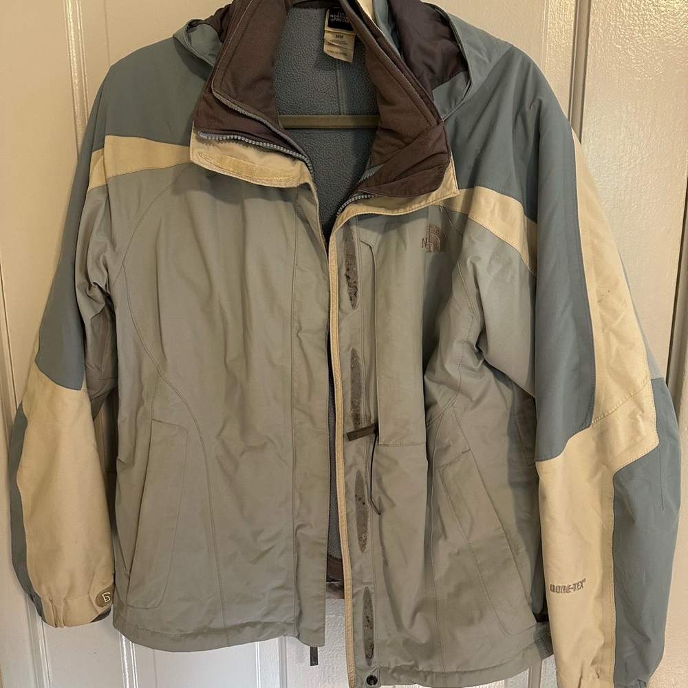 The North Face Blue and Cream Performance Jacket Weather-Resistant